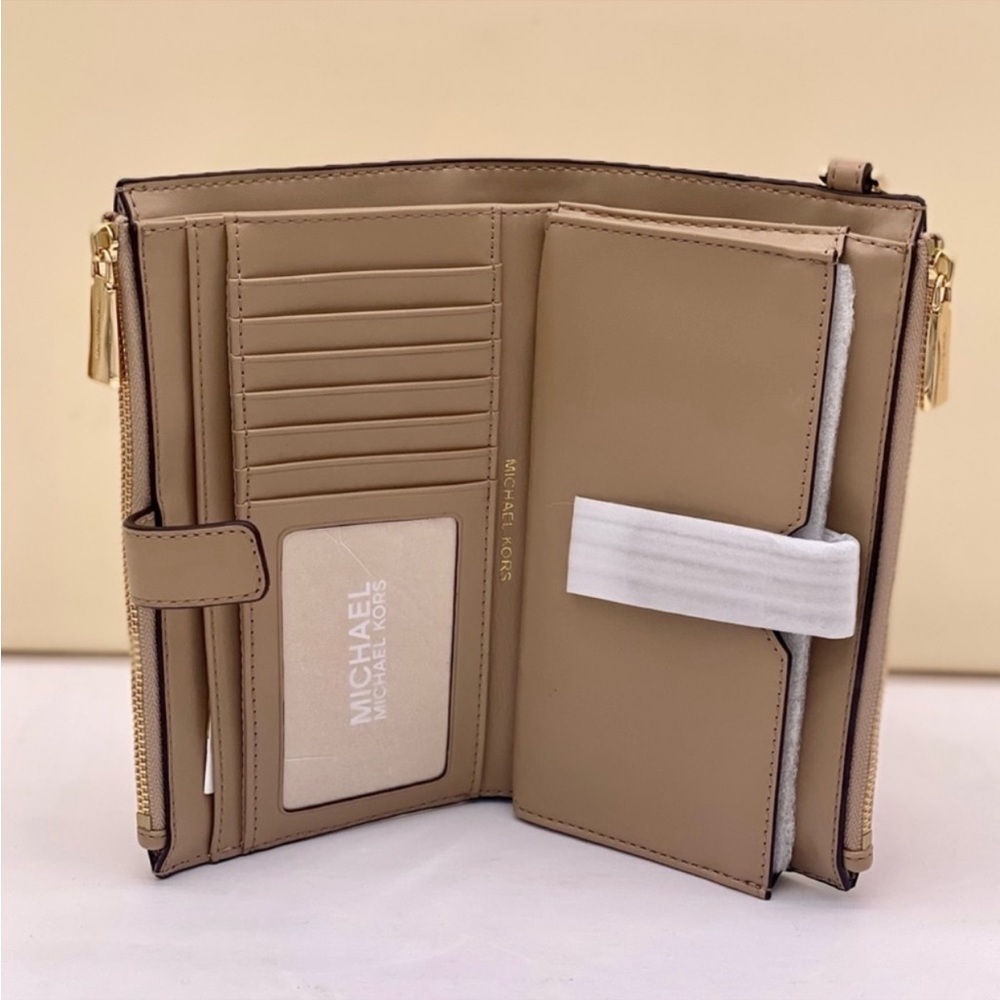 Michael Kors EW Zip Chain Crossbody And Wallet Set - Picture 3 of 15